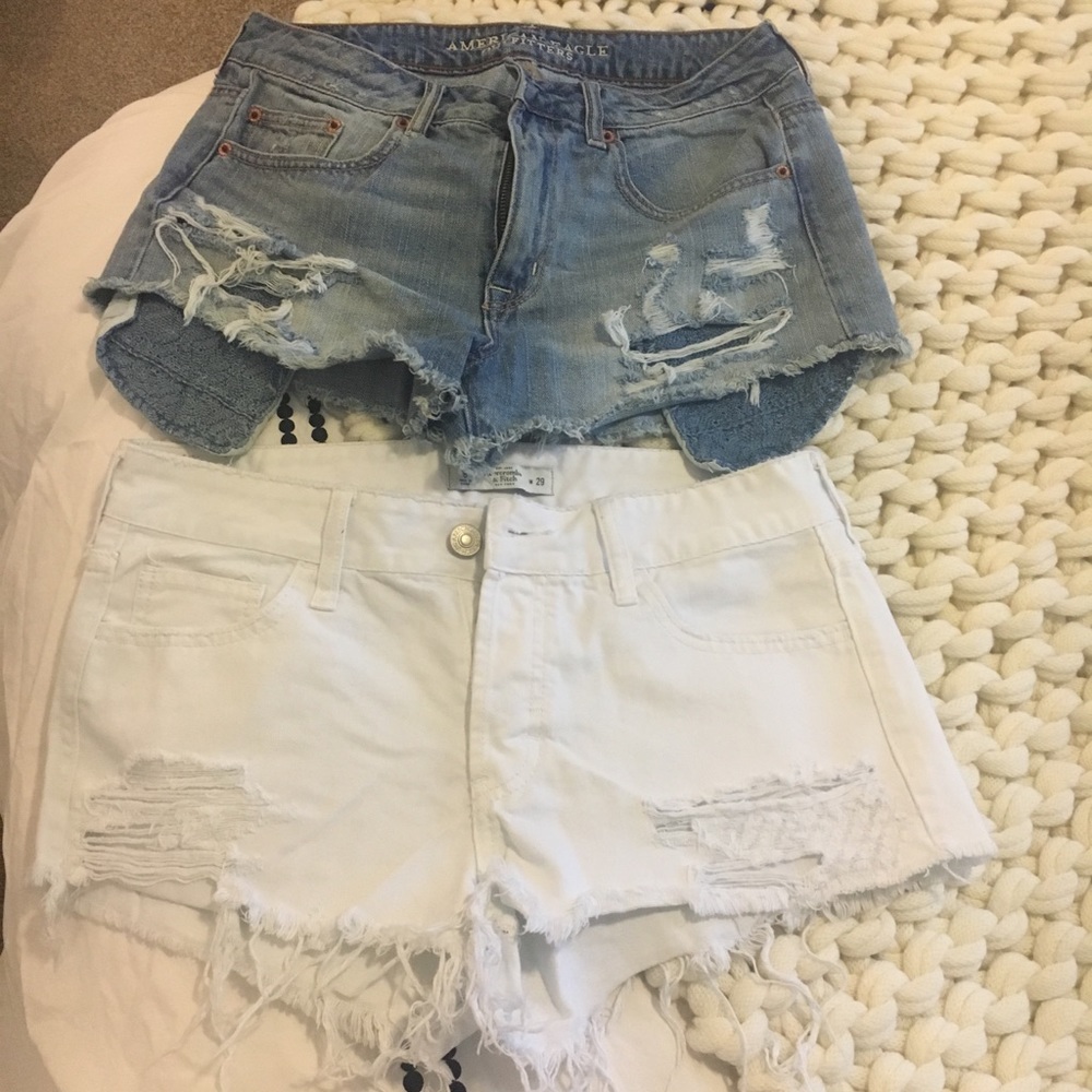 Lot of 2 distressed jean short sz 29 - AE & AF